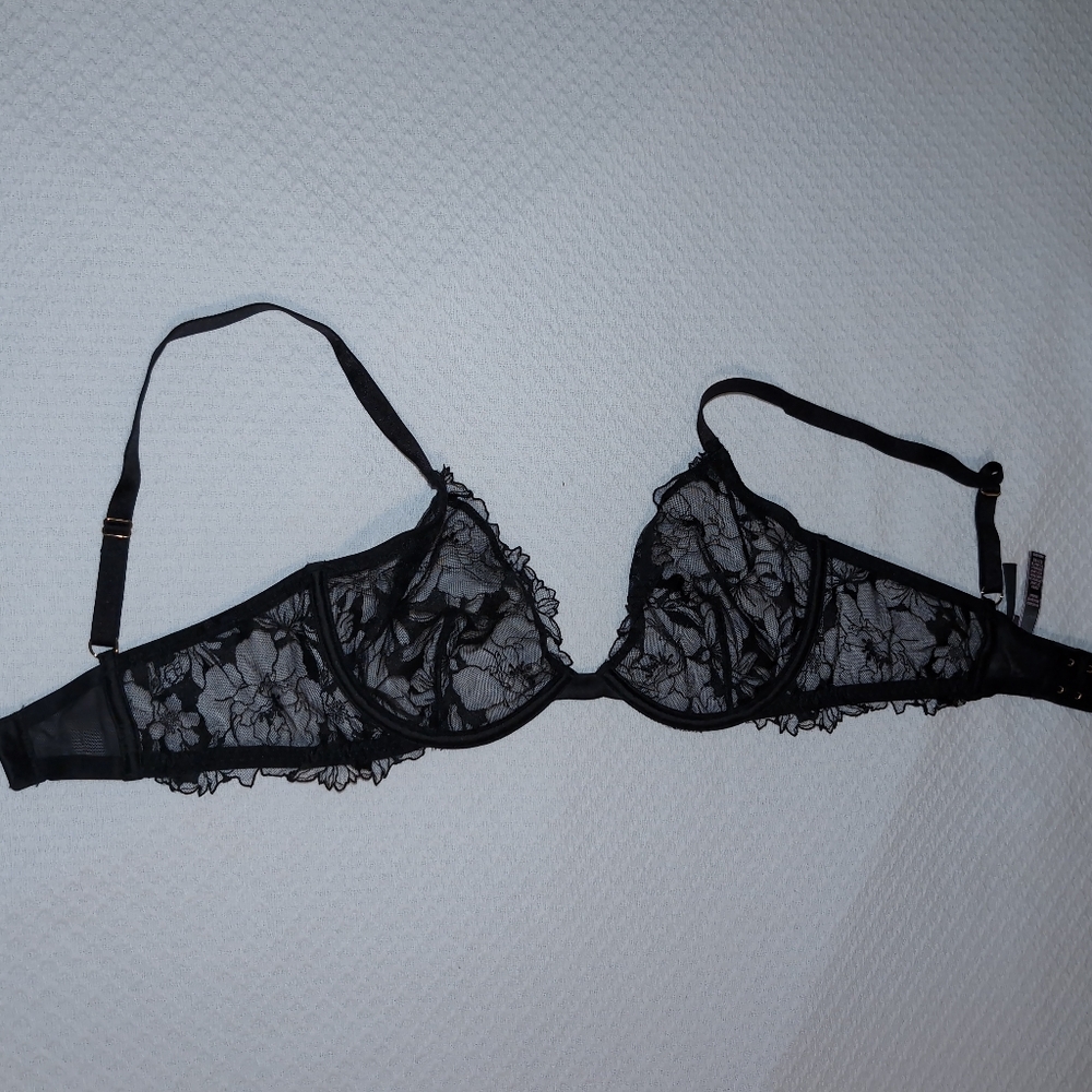 VS 34 36 LUXE DEMI SATIN MESH EMBROIDERY LACE PLUNGE BRA